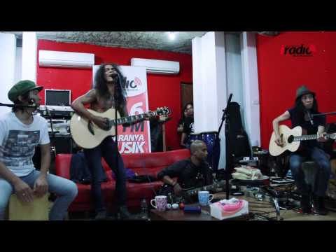 SLANK Live dari Studio "Parah" Potlot - Virus #UltahIRadio