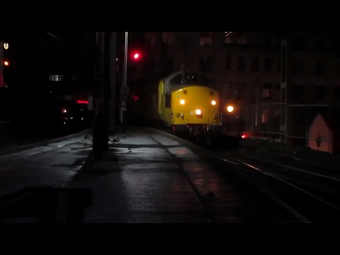 97301 & 31233 working 1Q12 at Manchester Oxford Road on 8/2/2017