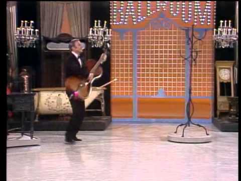 Dean Martin & Gene Kelly - Inanimate Objects/Singin' in the Rain