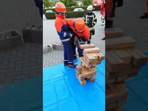 Feuerwehr Bubenreuth MTA Ausbildung THL Spreizerjenga Video2