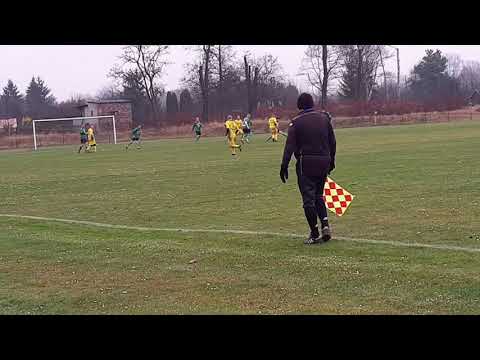 AKS Niwka - MKS Poręba. Dwie ostatnie akcje jesieni 2021.