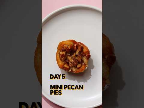 5-ingredient mini pecan pies! 19 more mini crescent roll recipes to go! 🥐 #pecanpie #baking