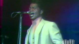 James Brown performs &quot;That&#39;s Life&quot;. Live at the Apollo Theater. March 1968.