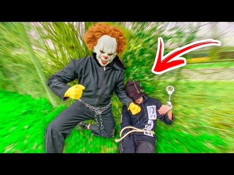 WE FIND ANOTHER FRIEND WITH THE CLOWN