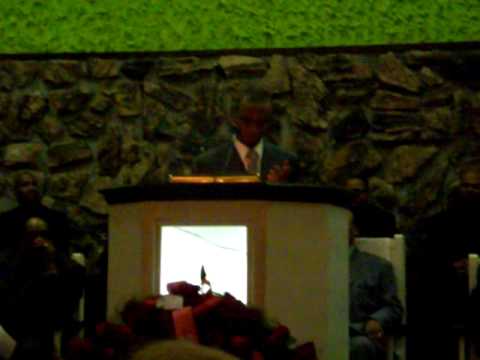 DeAndre Patterson sings "I'll Fly Away" at Eugene Smith's wake; Part I