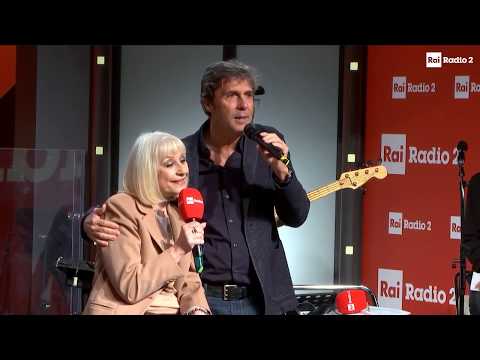 Raffaella Carrà a Radio2 - Luca Barbarossa le dedica Portami a Ballare a Raffaella