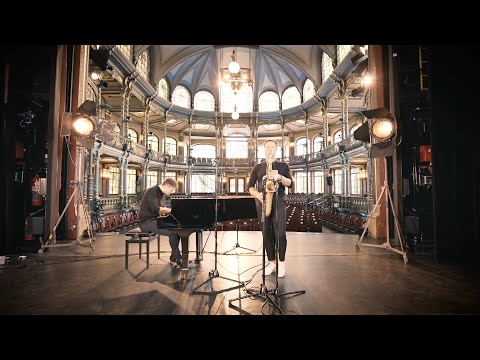 Mulo Francel & Chris Gall - Yorke's Guitar (Official Video)