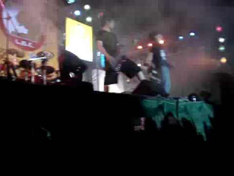 Boxer - Yark me Kon Huk bo (live).mp4