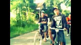 preview picture of video 'Gowes For Pride Kebumen Goes To Krakal'