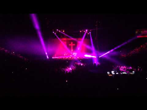 The Pretty Reckless - Going To Hell (Phones 4 U Arena Manchester 17/3/14)