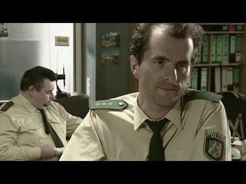 Hilfsbereite Polizei - Ladykracher