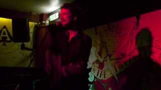 Daniel Green - Carry Me - live at The Hideaway