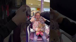 Download lagu Sophie got her ears pierced at age of 5. Claire’s did a great job. #piercing @ClairesStores mp3