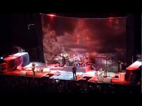 Dream Theatre - As I Am (Audio power outage during set)Montreal Bell Centre(07/07/2010)