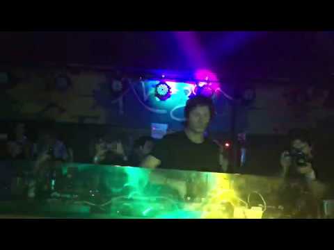 Hernan Cattaneo 👑 RÜFÜS - Innerbloom (Sasha Rmx) @ Amazon Club Chapecó Brasil 18 Nov 2016 🎶💚💚💚💚💚