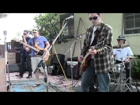 The Hellhounds - Steve's Awesome Block Party - Done With Dying