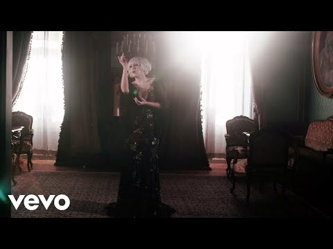 Nina Kraljić - Lay You Down (Official Video)