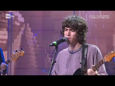 Tripolare canta "Il Centurione" - Radio2 Social Club 27/09/2024