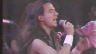 Carry on [Angra] - Live - Auditório MTV - 1994 [AM Vídeos]