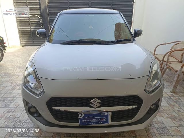 Suzuki Swift GLX CVT 2024 for Sale