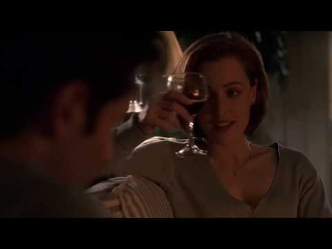 The X Files - Mulder Seduces Scully (4x20)