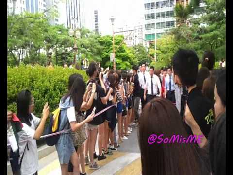 fancam 120814 Infinite @ National Festival (backstage).wmv