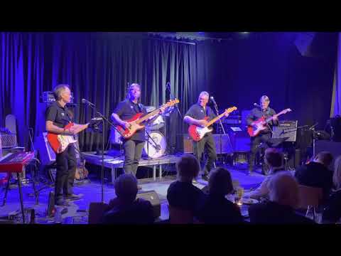 The 2 I’s Coffee Band - The Stranger/Kon Tiki