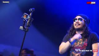 Download lagu JAMRUD - JAUH (Live Mangkunegaran Solo) - Aeromax Production mp3