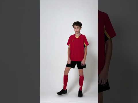Миниатюра изображения товара Футбольная форма Kelme Short-Sleeved Football Suit / 8251ZB3002-600 (р.140, красный/черный)
