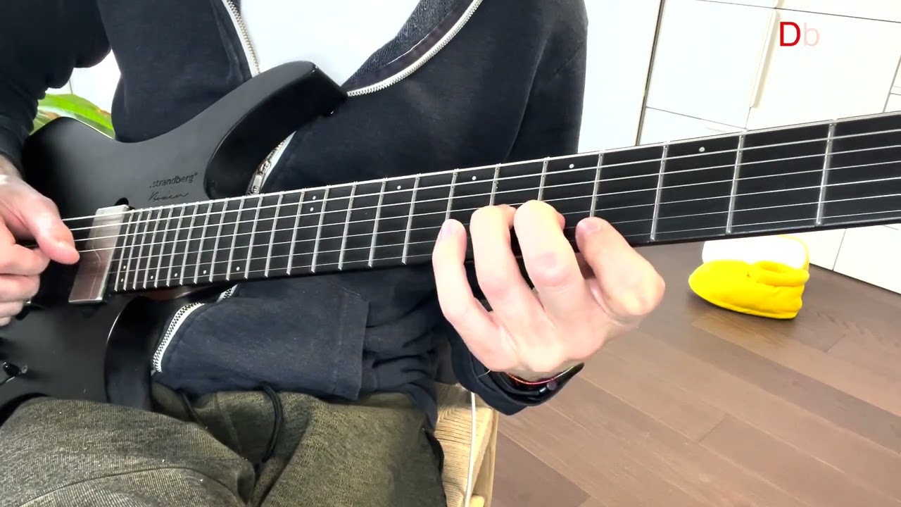 Roberto Barlocci playing minor triad voice leading on the top three guitar strings