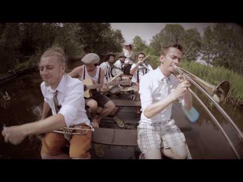 TARMAC RODÉO (en barque) I wanna be like you