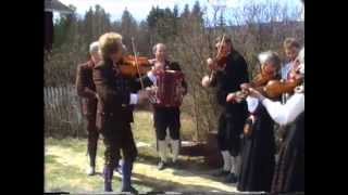 preview picture of video 'Olavs-vikua i Våler 7.-13. mai 1992'