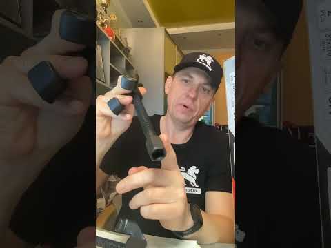Съемники пружин YATO 82 мм и 370 мм, набор 2 шт (YT-2544) Съемники пружин YATO 82 мм и 370 мм, набор 2 шт (YT-2544)