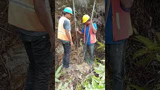 Download lagu cara membuat lobang untuk menanam tiang listrik beton speck tiang 13 m didaerah bebatuan mp3