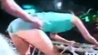 Girl gets Bump It! off stage