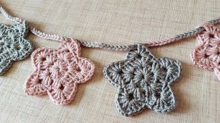 How to Crochet a Star Garland for Christmas