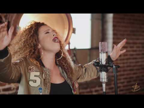 Blanca - Miracles (Live Acoustic Performance)
