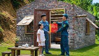 Download lagu The discharged soldier returns home and receives a meaningful gift from the police officer. mp3