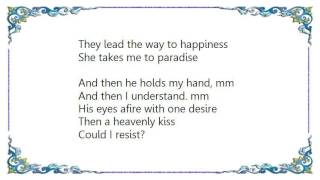 Paradis (Paradise) Music Video