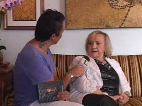 Aplauzzo 15-01-2014 - SOCIALITE ELISA RÜCK - DICAS DE MAKE por CARLA ADRIANA - FASCINO ACESSÓRIOS