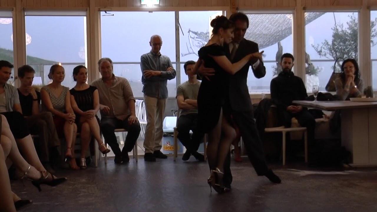 Fernanda Japas & Alberto Sendra in Milonga La Cantina (3) "Pata Ancha" O.Pugliese