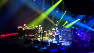 Phish - Waves - 8/15/11 - UIC Pavilion, Chicago