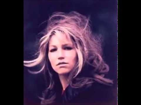 Marta Kubišová - Klobouk ve křoví (Jaroslav Ježek/Voskovec&Werich)