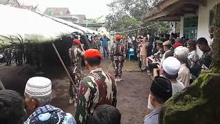 Download lagu KOPASSUS bersedih, ribuan orang mengantar nya jenazah pratu SANDI NOVIAN mp3