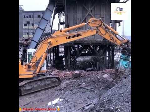 Liebherr 934 With Concrete And Metel Pulverizer😱🤗😱