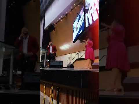 @triojanuario Olha o que Aconteceu nessa vigília da Ad Brás com o #Triojanuario ministrando #fyp