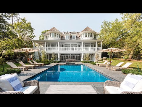 Luxurious Custom Built Home in Oakville, Canada ( Bachly Construction )