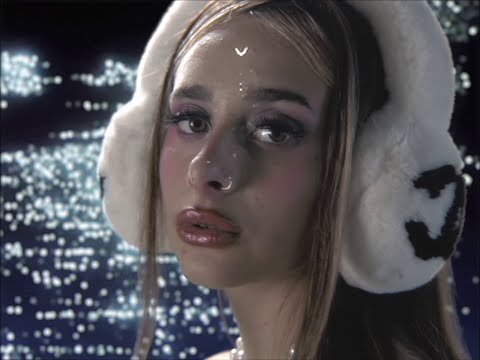 Vivi K - es real (Videoclip Oficial)