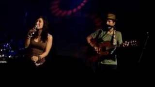Jason Mraz feat. Hayley Sales: Lucky - Live in Sydney (2008.03.25)