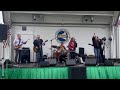 Vinyl Countdown, Nights On Broadway (performance)